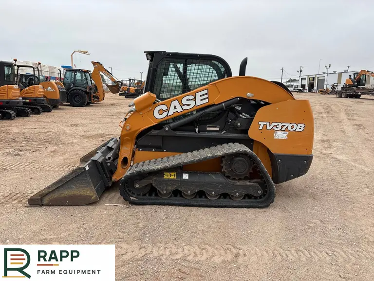 2023 Case TV370B tracked skid steer loader photo 2