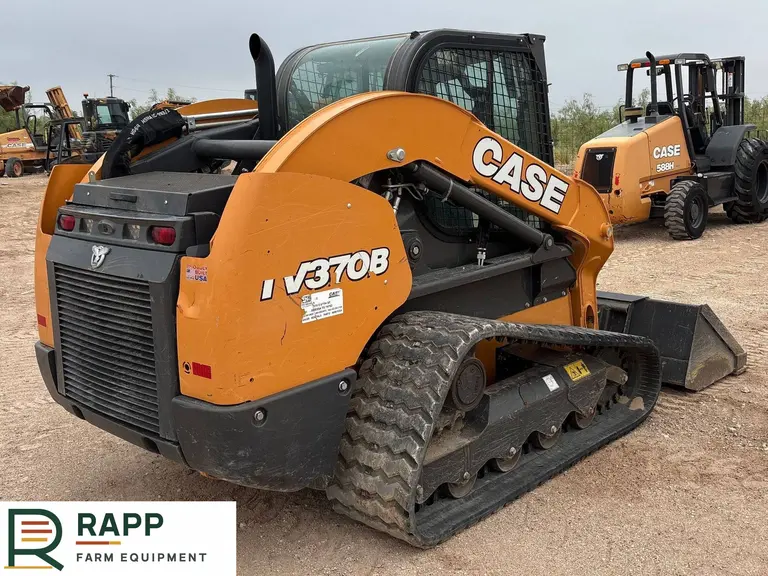 2023 Case TV370B tracked skid steer loader photo 5