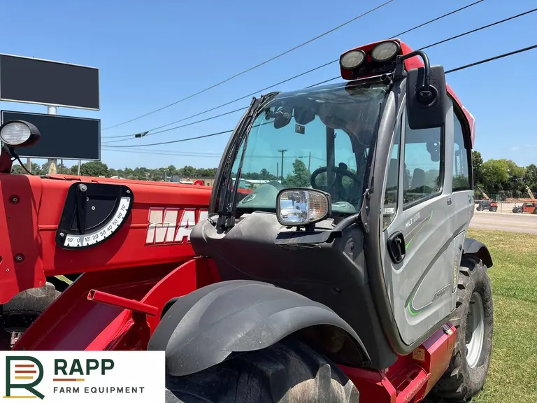2018 Manitou MLT960 ST4 S2 telehandler photo 9