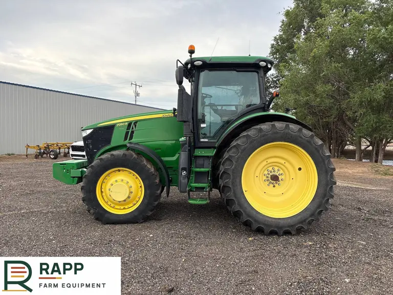 2014 John Deere 7250R MFWD tractor photo 2
