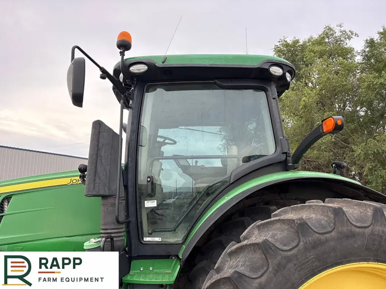 2014 John Deere 7250R MFWD tractor photo 9