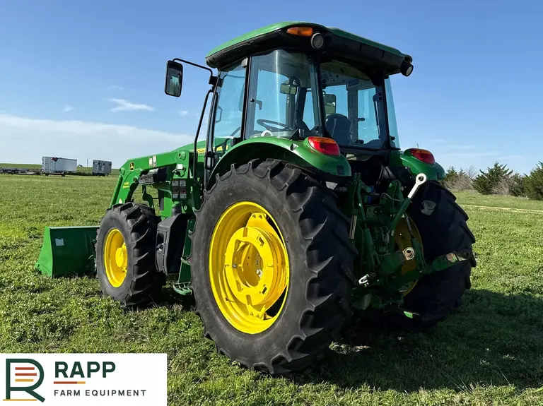 2016 John Deere 6120E MFWD tractor photo 3