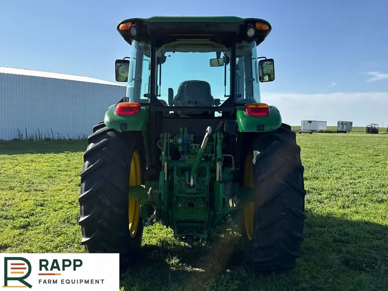2016 John Deere 6120E MFWD tractor photo 4