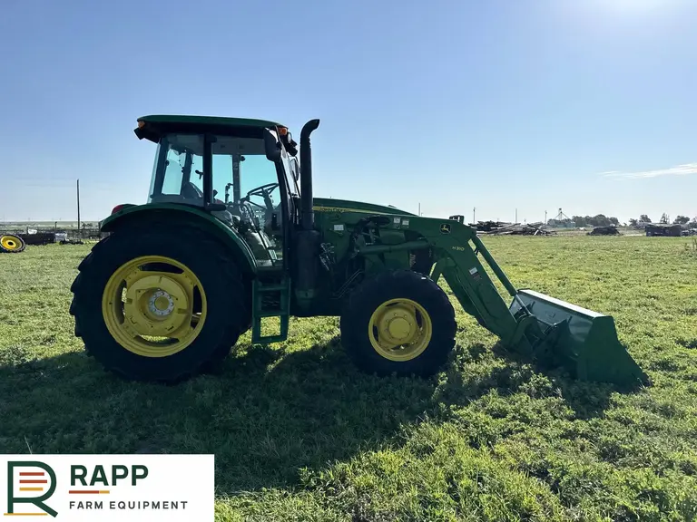 2016 John Deere 6120E MFWD tractor photo 6