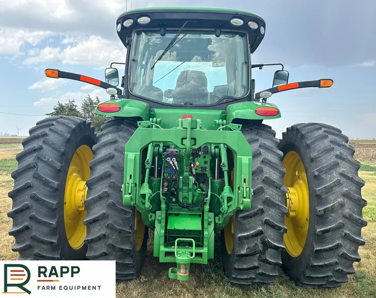 2015 John Deere 8320R MFWD tractor photo 4