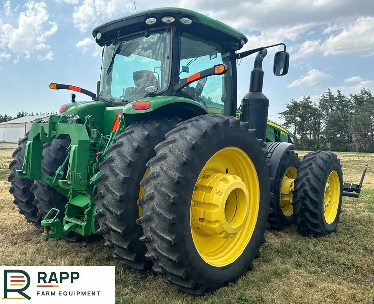 2015 John Deere 8320R MFWD tractor photo 5