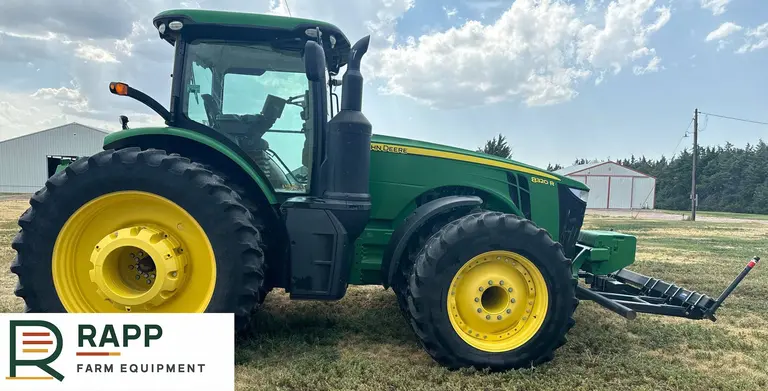 2015 John Deere 8320R MFWD tractor photo 6