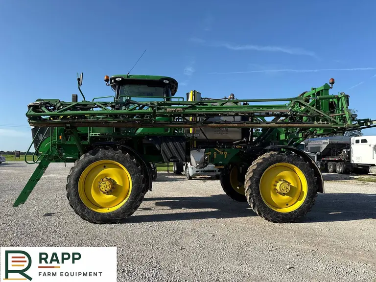 2014 John Deere R4038 sprayer photo 2