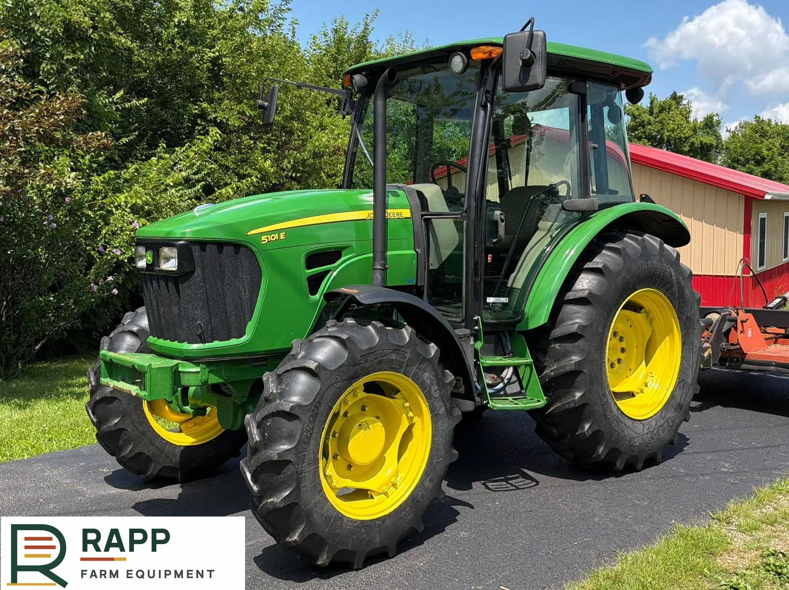 2013 John Deere 5101E MFWD tractor photo 1