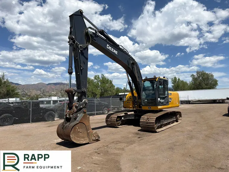 2022 John Deere 210GLC excavator photo 1