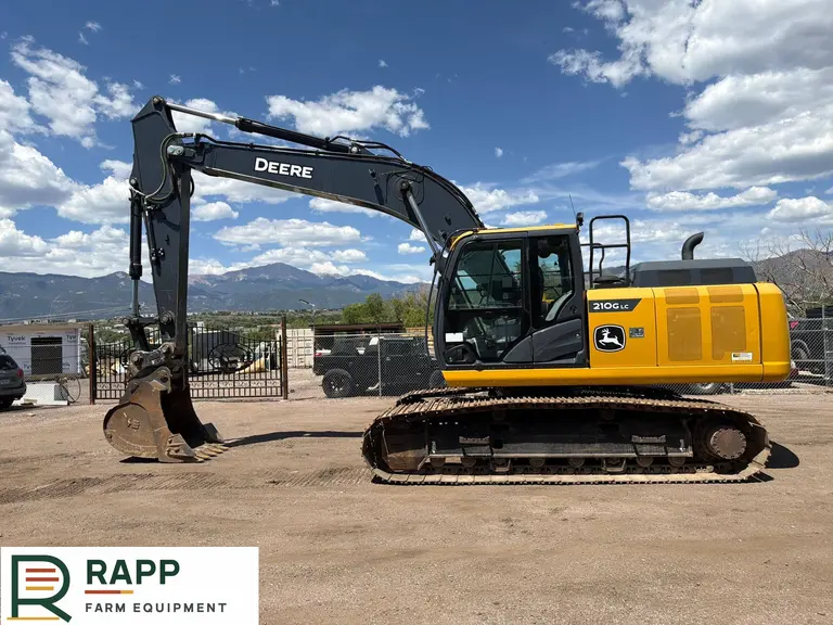 2022 John Deere 210GLC excavator photo 2