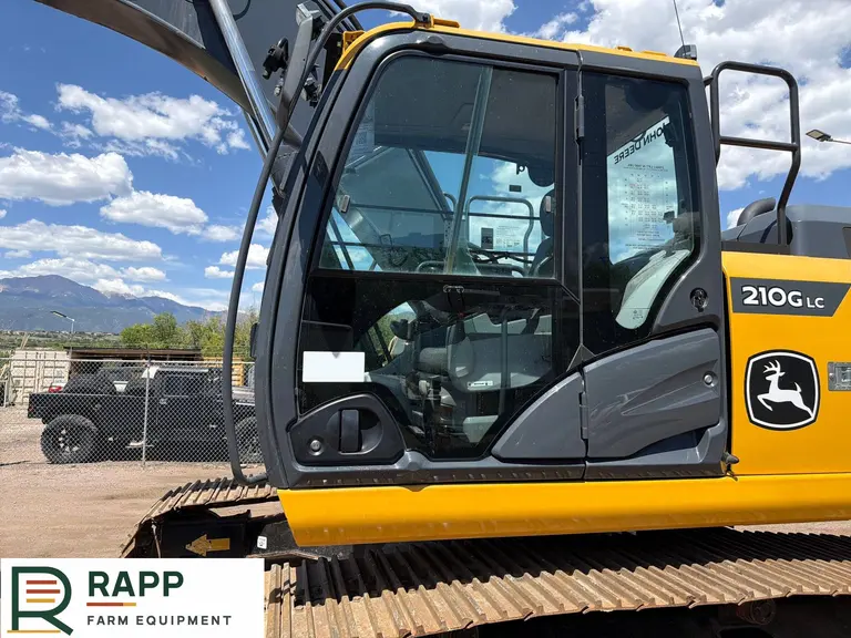 2022 John Deere 210GLC excavator photo 9