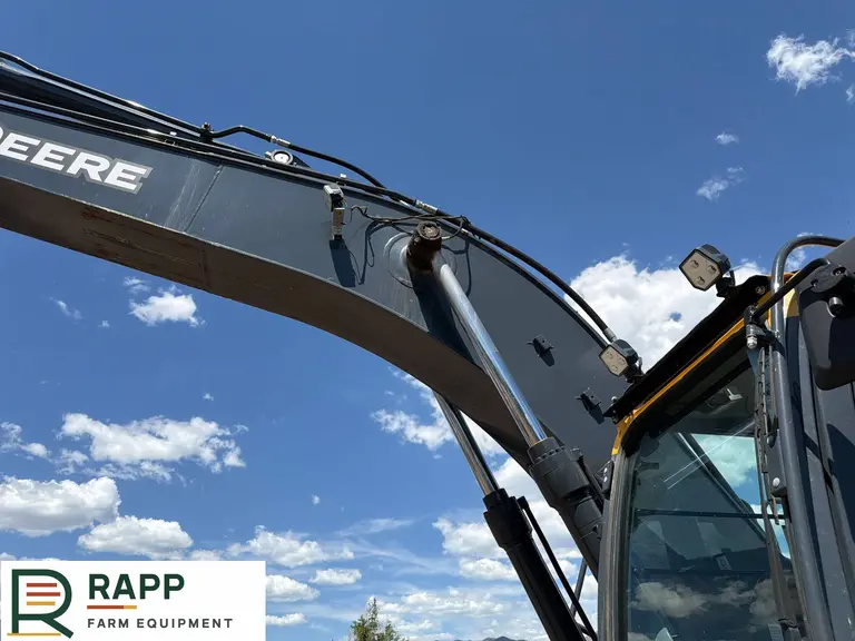 2022 John Deere 210GLC excavator photo 11